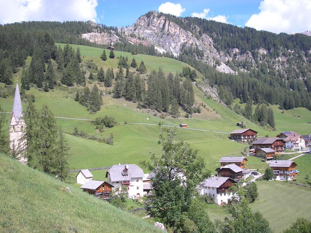 Agriturismo Tolpei La Valle Esterno foto